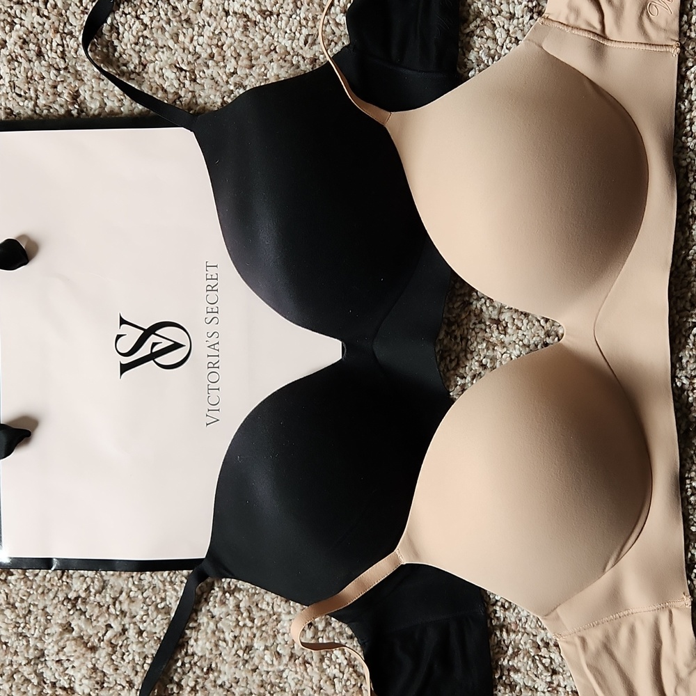 Victoria secret 34C push up, wireless bra lot